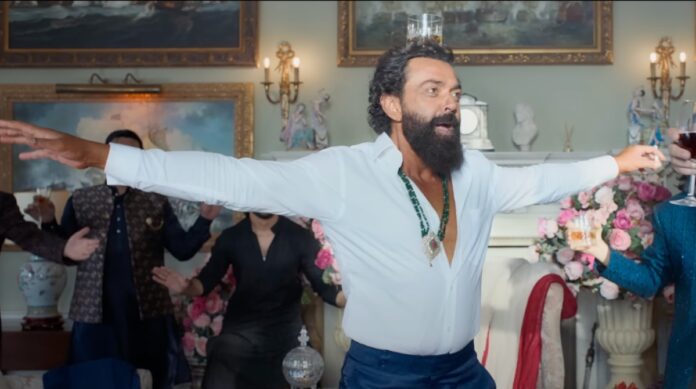 Bobby Deol Dance on film animal song jamal kudu at his niece Dr nikita chaudhary along with sunny deol Dharmendra video viral