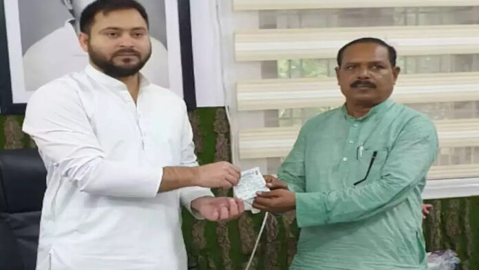 Bihar Politics: Big blow to Tejashwi Yadav, MLA Bharat Bind joins NDA