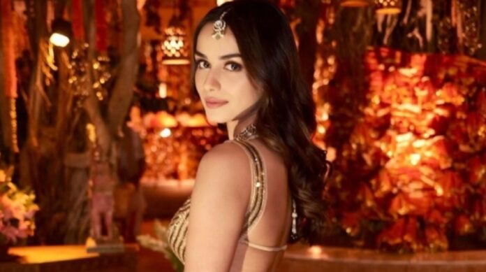Manushi Chhillar Photo: Actress Glamorous photoshoot from Anant Amabani Radhika Merchant function