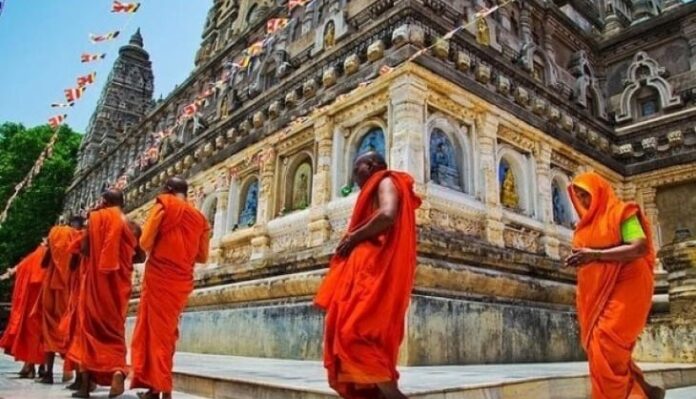 Why parikrama is done in temples know its mythological and scientific importance