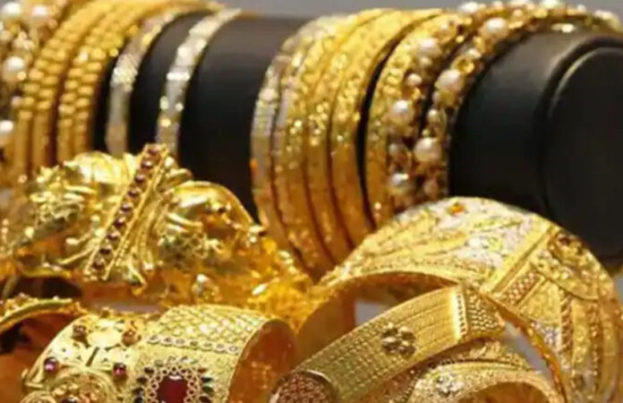 Gold-Silver Price: Due to wedding season gold crossed 69 thousand, silver price increased