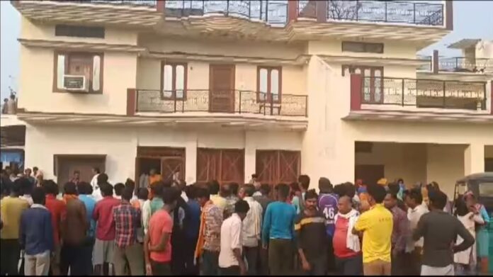 up-murder-case 5 killed in sitapur