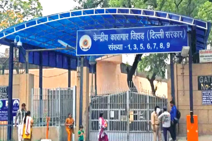 Bomb threat: Bomb threat to hospitals and Tihar Jail after school in Delhi, agencies engaged in investigation