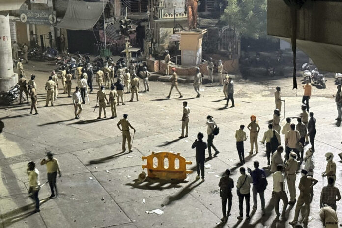 Nagpur Violence: 30 policemen injured in Nagpur violence, 65 rioters detained