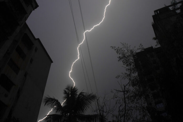 Madhya Pradesh: 3 members of a family killed due to lightning