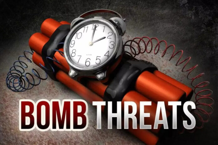 Bomb threat in Mumbai on Anant Chaturdashi