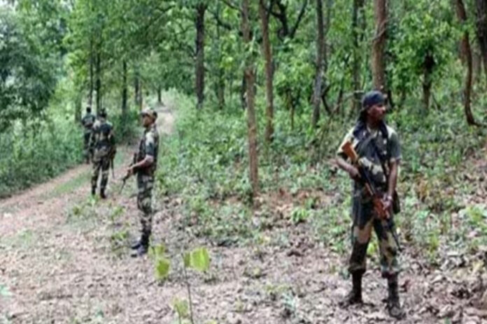 Maoists arrested